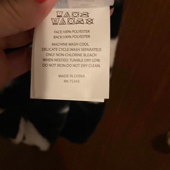 NWT Storehouse Ghost Blanket - Picture 5 of 5